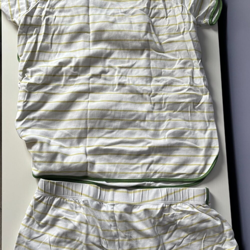 LAKE short/short pajamas set, white with lime green stripe, size medium